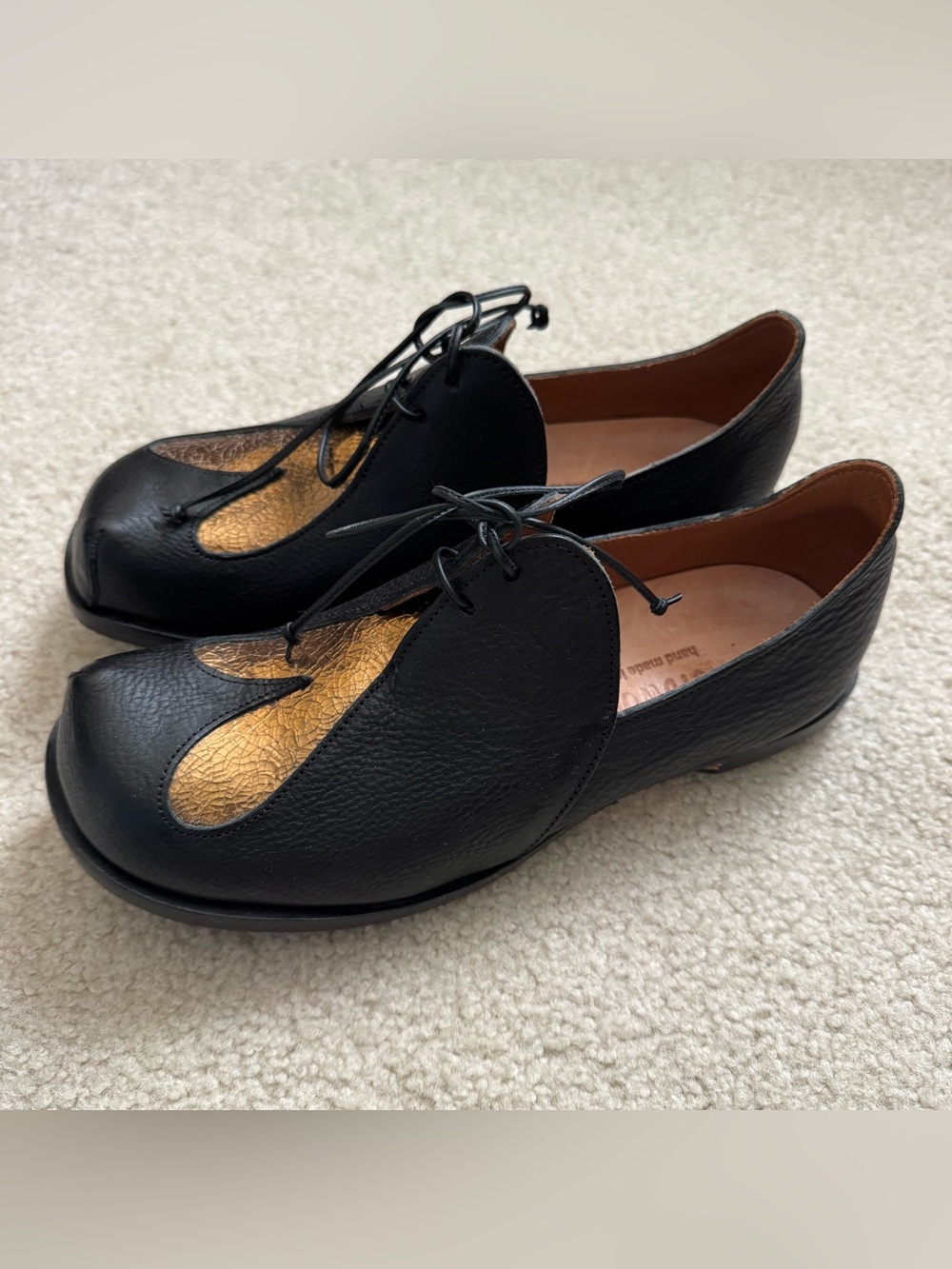 New Cydwoq Black Lace-Up Leather Shoes with Gold heart Accent/ 39